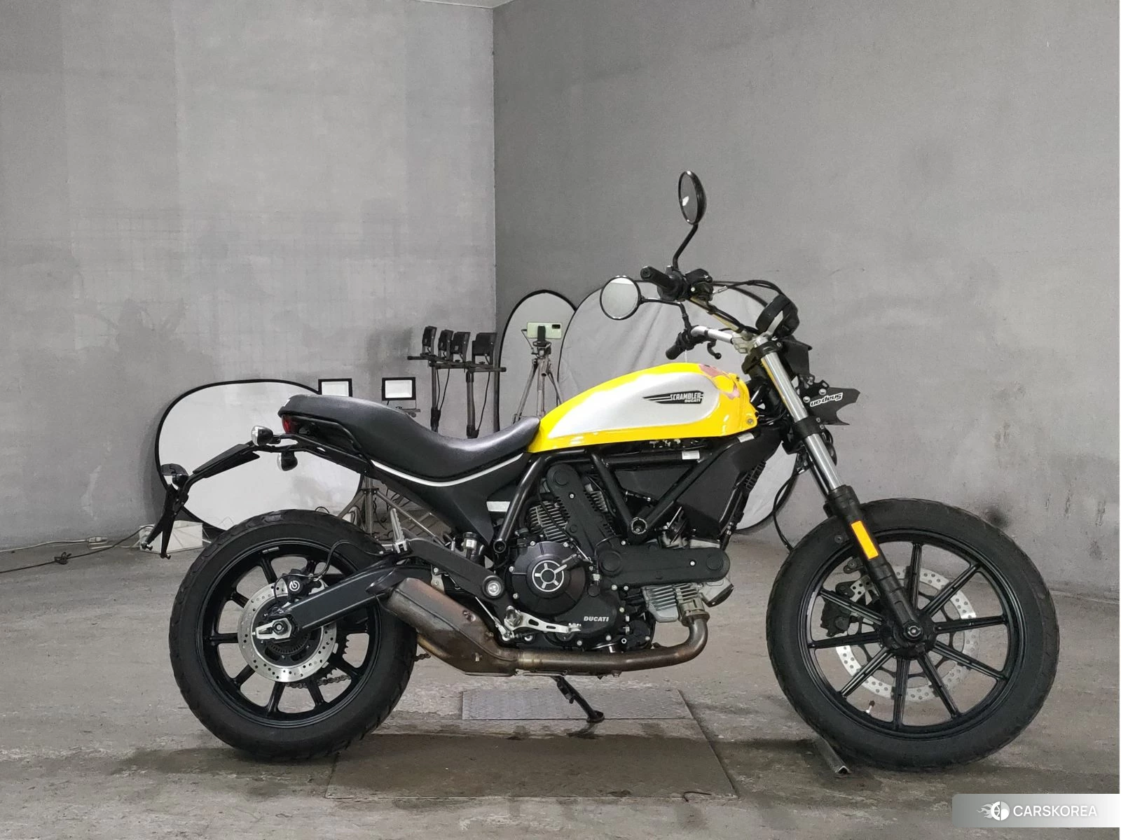 Ducati SCRAMBLER SIXTY2 2016 из Японии, фото 3