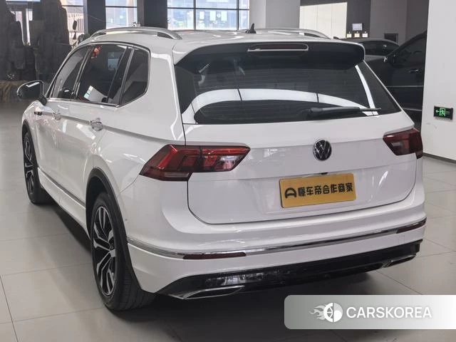 Volkswagen Tiguan L 2021 Белый из Китая, фото 3