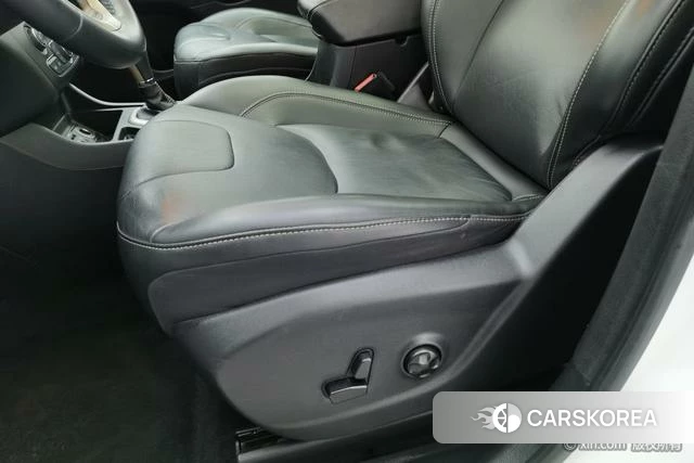 Jeep Free light id 4211583 из Китая 12