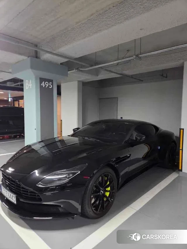 Aston Martin DB11 id 3153121 из Кореи 2