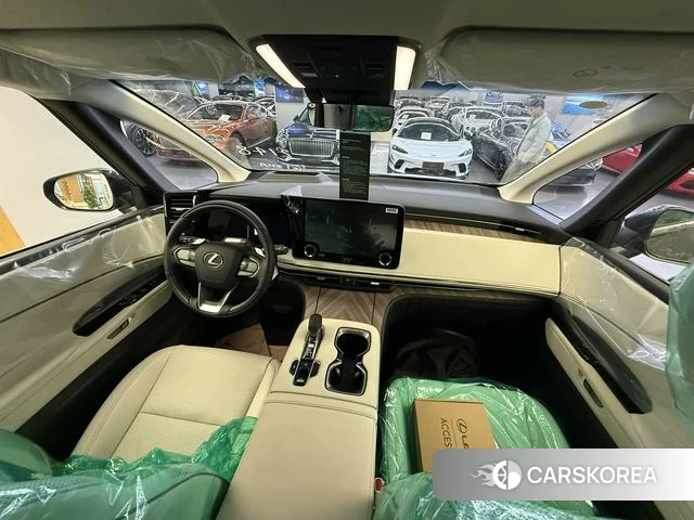 Lexus LM 2026 Черный из Китая, фото 5