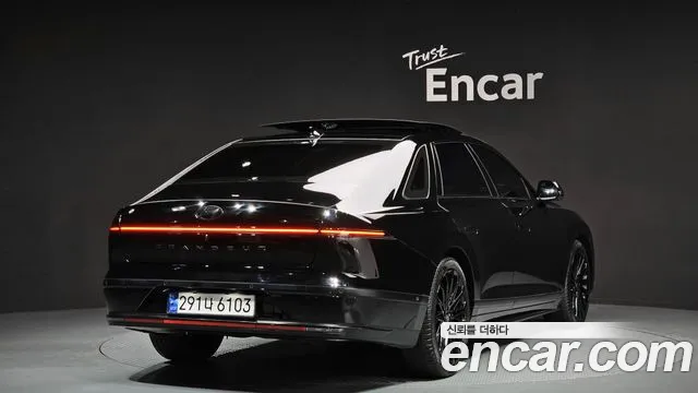 Hyundai Grandeur (GN7) id 2456591 из Кореи 12