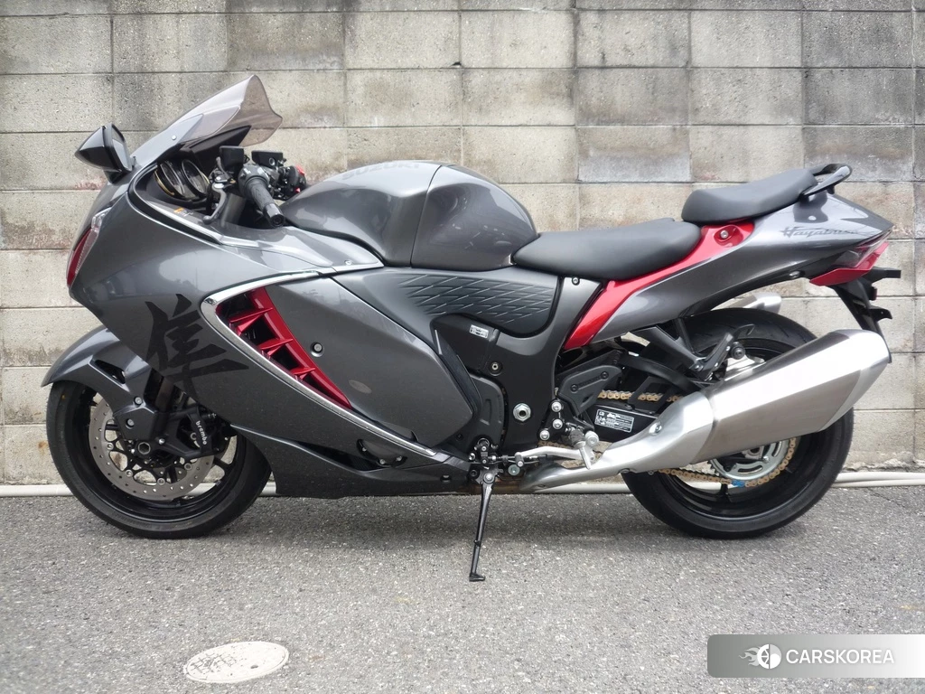 Проданный Suzuki GSX1300R HAYABUSA 2024 из Японии, фото 2
