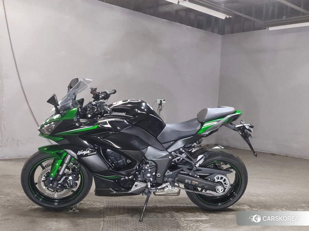 Проданный Kawasaki NINJA 1000 SX 2023 из Японии