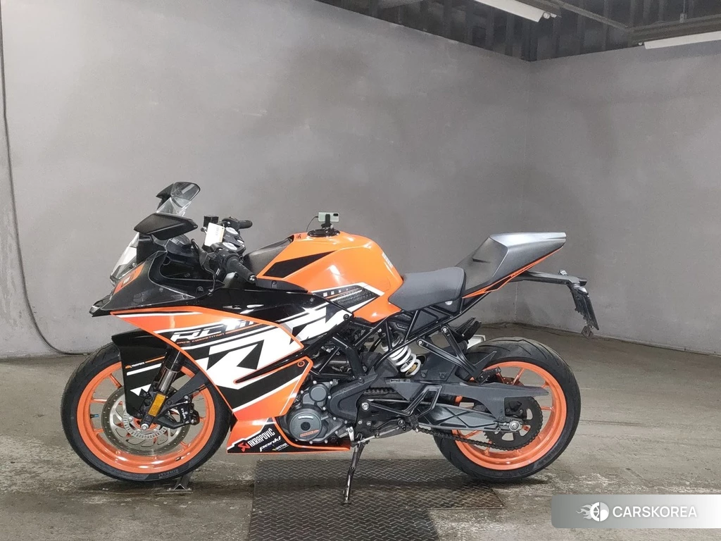 Проданный KTM RC 250 2017 из Японии, фото 2