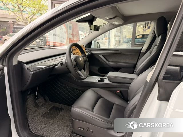 Tesla Model Y 2022 Белый из Китая, фото 3