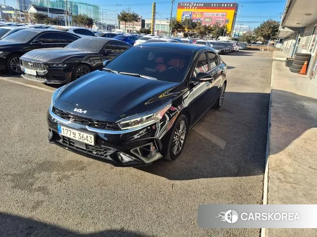 Kia The New K3 2nd generation 2023 Черный из Кореи, фото 5