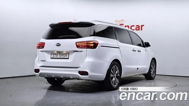 Kia The New Carnival id 2484394 из Кореи 12