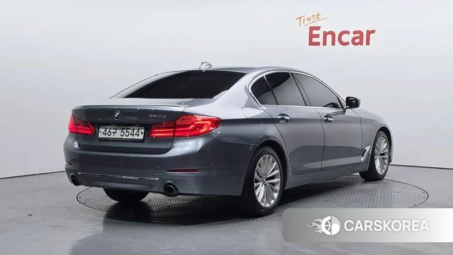 BMW 5 Series (G30) id 4615472 из Кореи 12