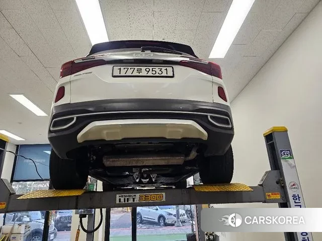 Kia Seltos 2022 Белый из Кореи, фото 2