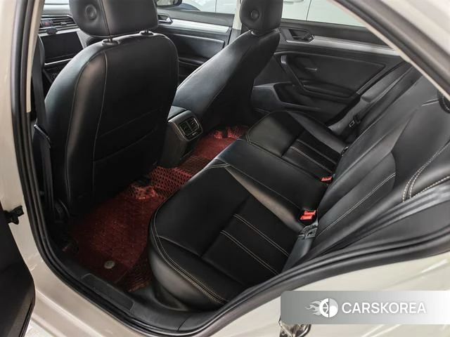 Volkswagen Lingdu 2022 Белый из Китая, фото 2