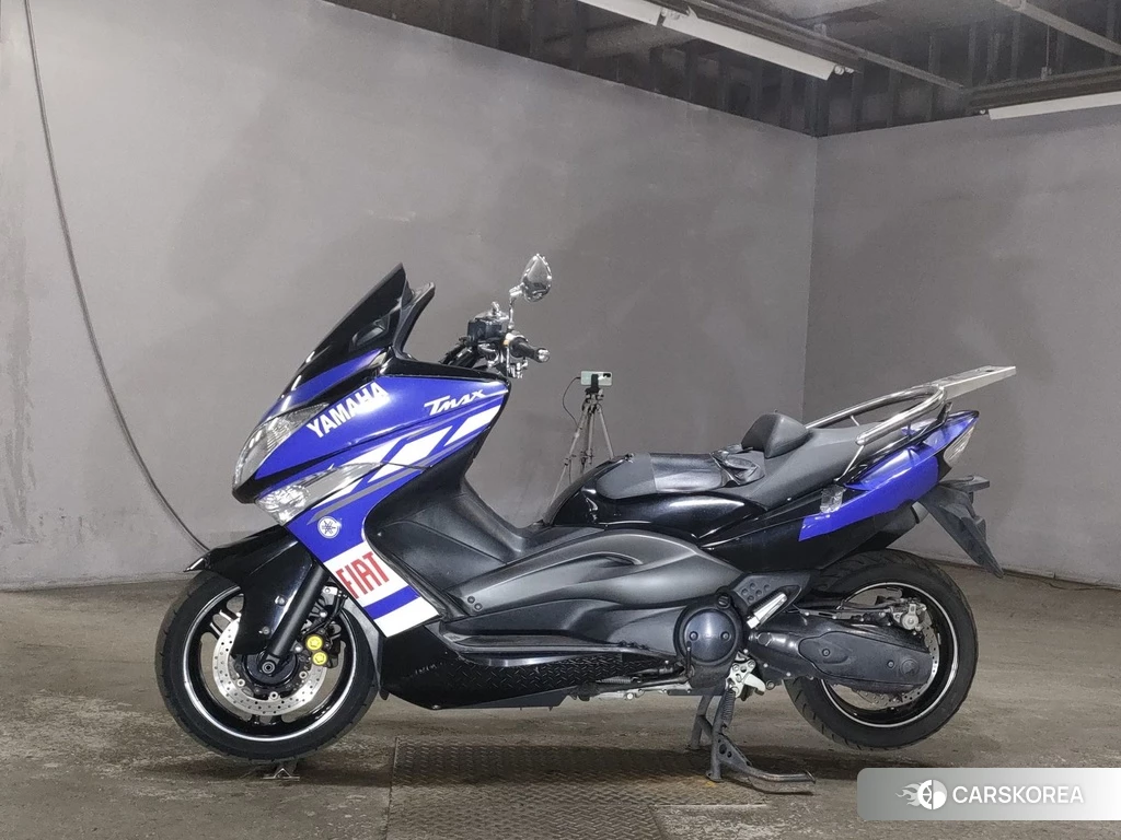 Проданный Yamaha T-MAX 500 2010 из Японии