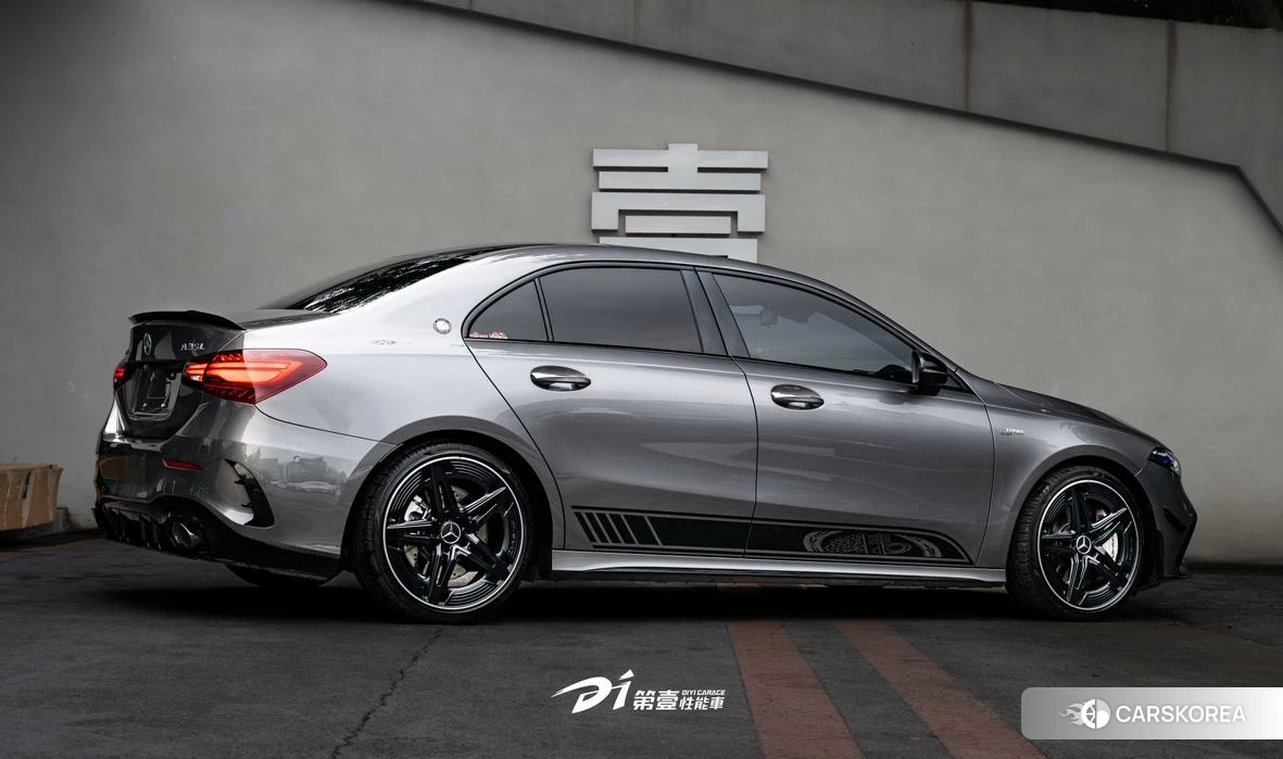 Mercedes-Benz Class A AMG 2023 Темно-серый из Китая, фото 3