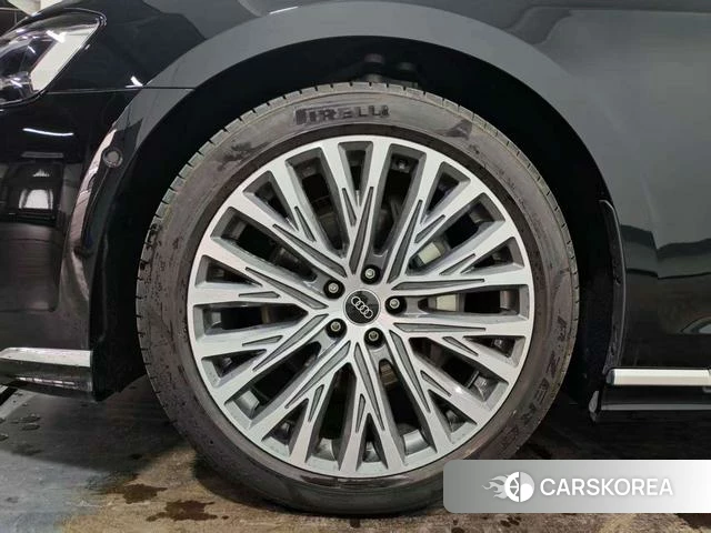 Audi A8 id 4290875 из Китая 9