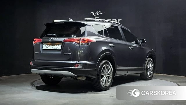 Toyota RAV4 id 4435625 из Кореи 12