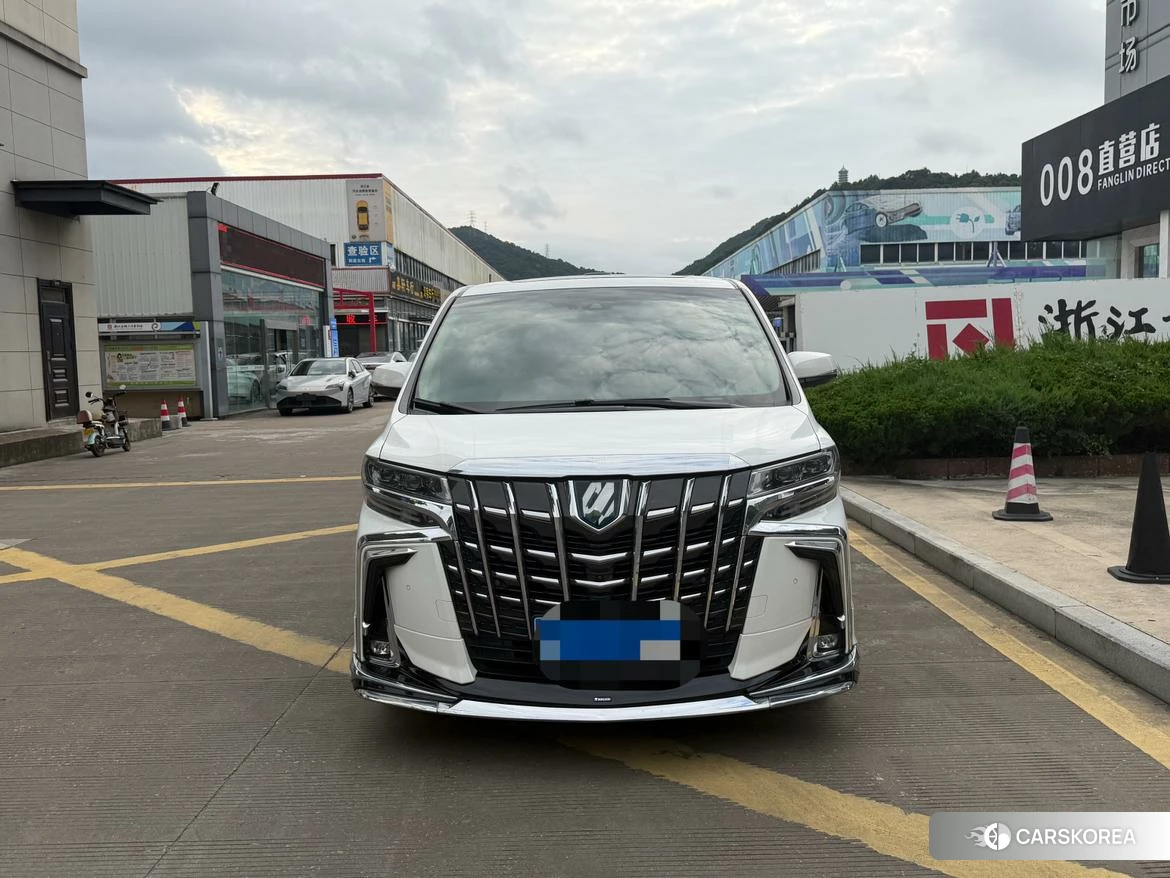 Toyota Elfa 2021 Белый из Китая, фото 2