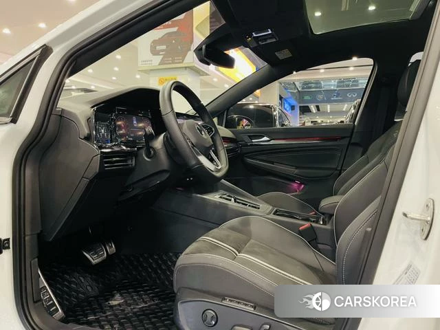 Volkswagen Golf 2022 Белый из Китая, фото 5