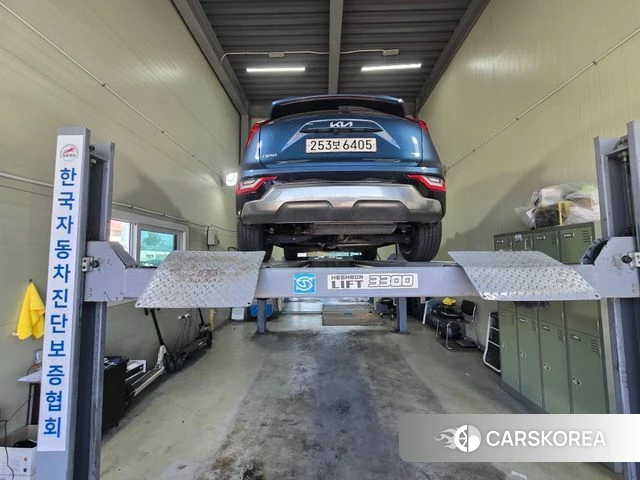 Kia Di Ol Nu Niro 2022 Синий из Кореи, фото 2