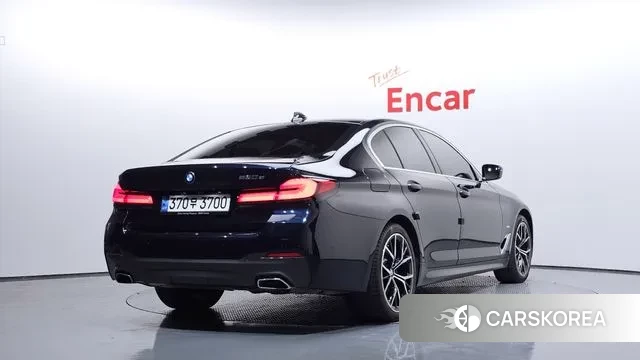 BMW 5 Series (G30) id 3443781 из Кореи 12