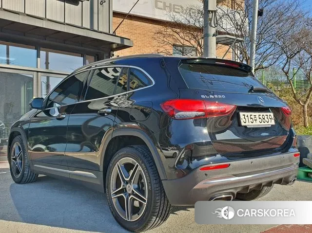 Mercedes-Benz GLA - Class H247 2020 Черный из Кореи, фото 4