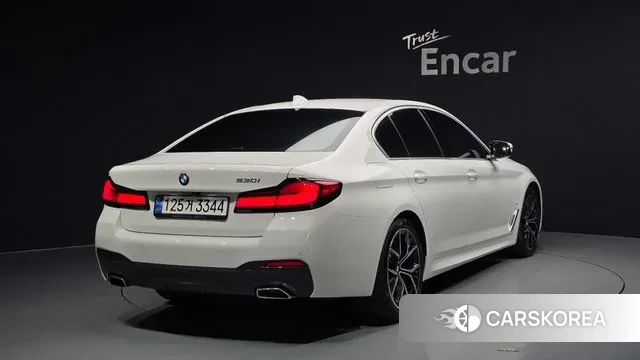 BMW 5 Series (G30) id 3043223 из Кореи 12