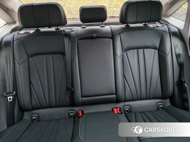 Volkswagen Passat 2025 Черный из Китая, фото 2