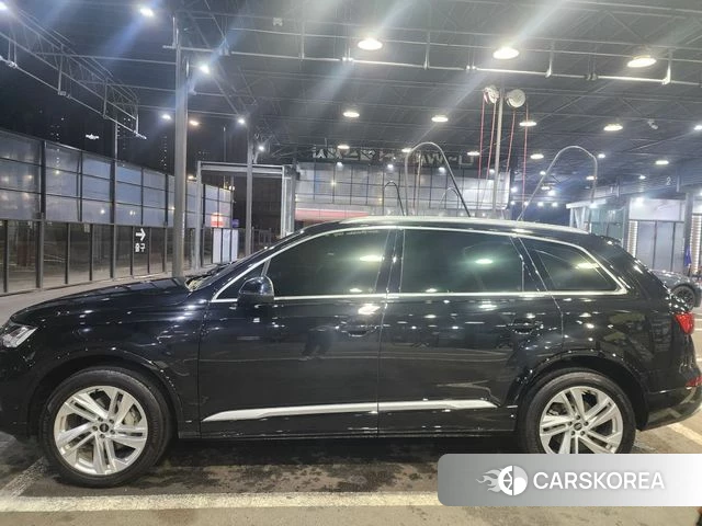 Audi Q7 (4M) id 3891546 из Кореи 7