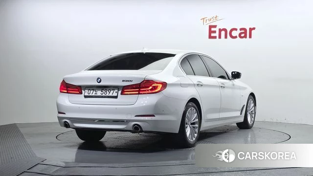 BMW 5 Series (G30) id 4294929 из Кореи 12