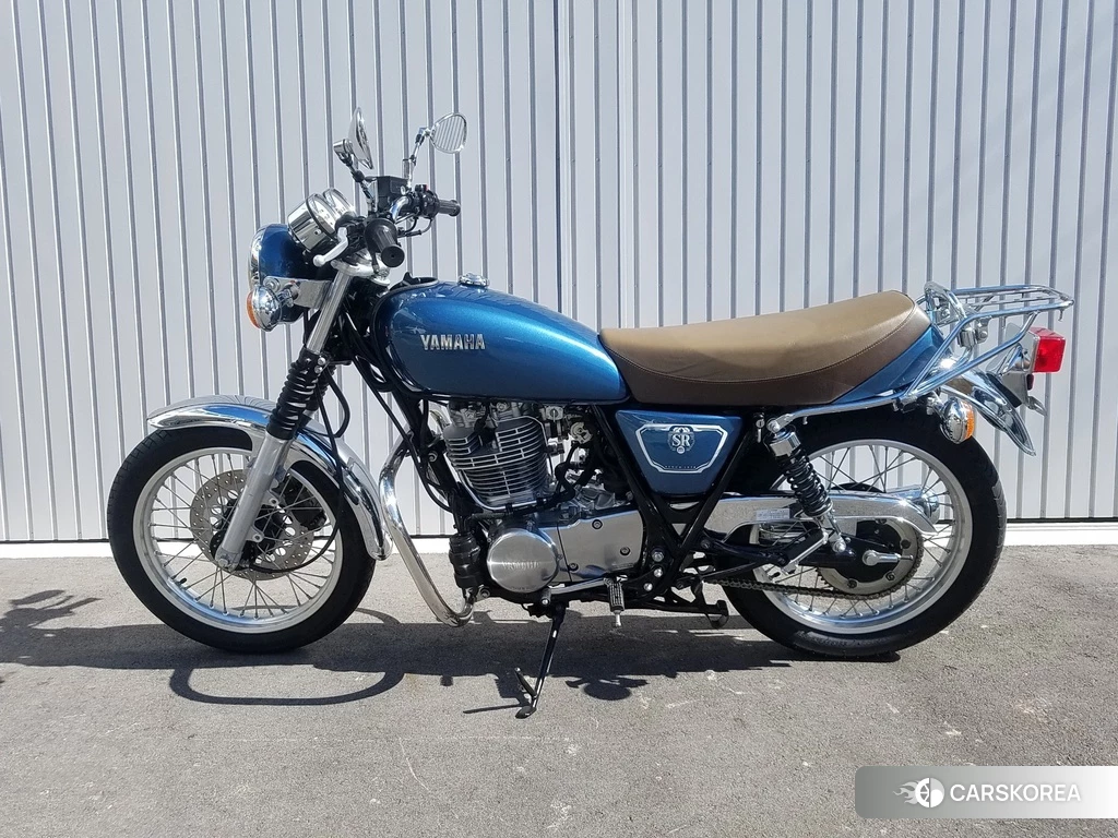 Проданный Yamaha SR 400 2019 из Японии, фото 2