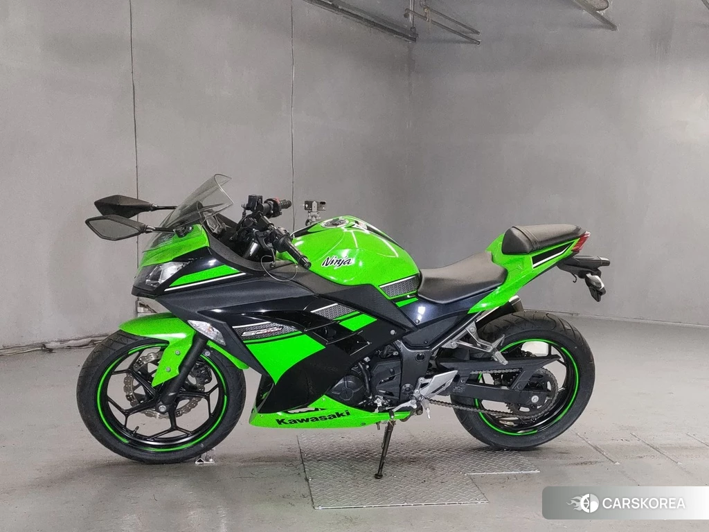 Проданный Kawasaki NINJA 250 2013 из Японии, фото 2