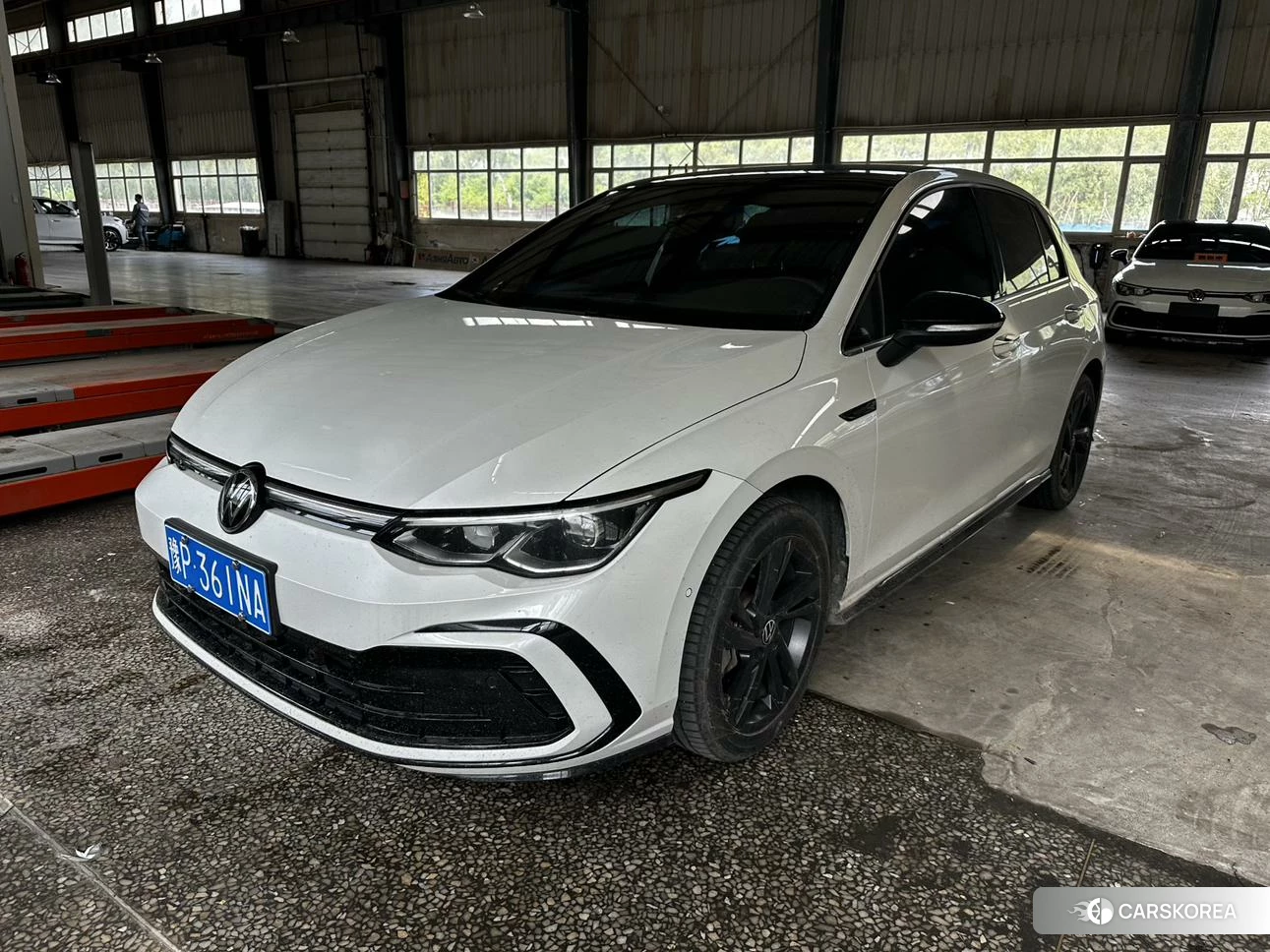 Volkswagen Golf 2022 Белый из Китая, фото 5