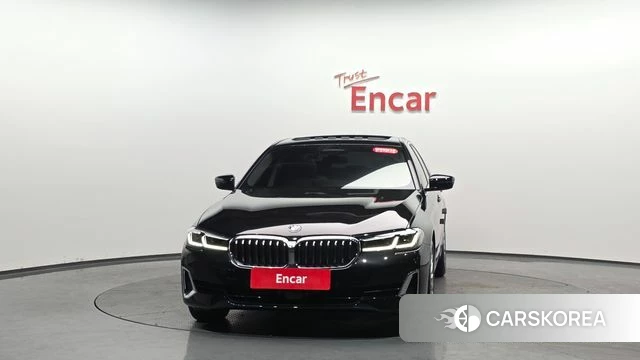 BMW 5 Series (G30) id 3859023 из Кореи 12