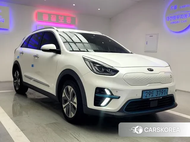 Kia Niro EV id 3192941 из Кореи 12