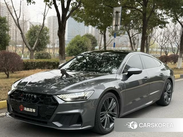 Audi A7 2022 Темно-серый из Китая, фото 2