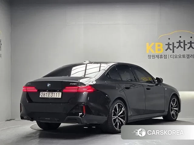 BMW 5 Series (G60) id 3338637 из Кореи 12