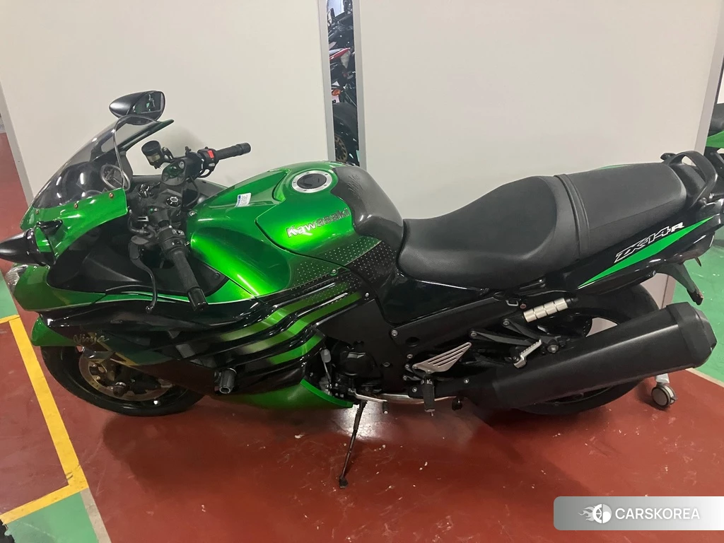 Проданный Kawasaki ZX-14R NINJA 2016 из Японии, фото 2