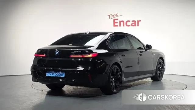 BMW i7 (G70) id 3487117 из Кореи 12