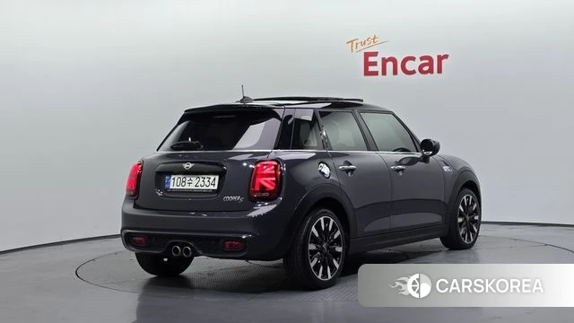 Mini Cooper S id 4693205 из Кореи 12