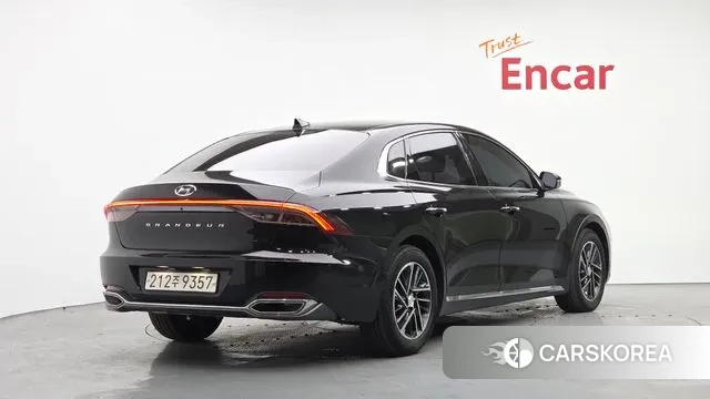 Hyundai The New Grandeur IG id 3722738 из Кореи 12