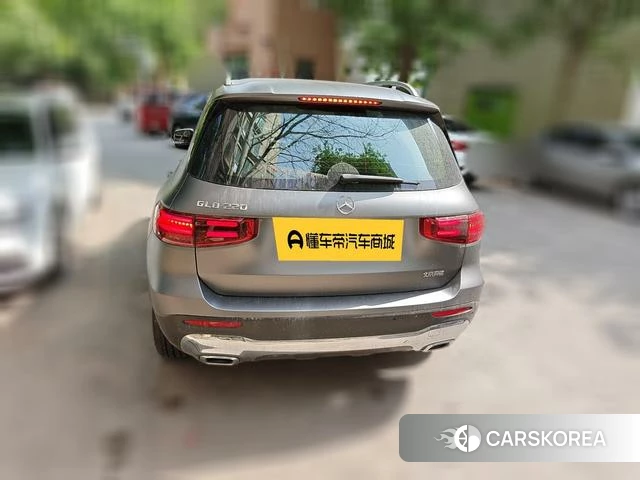 Mercedes-Benz GLB 2024 Белый из Китая, фото 2