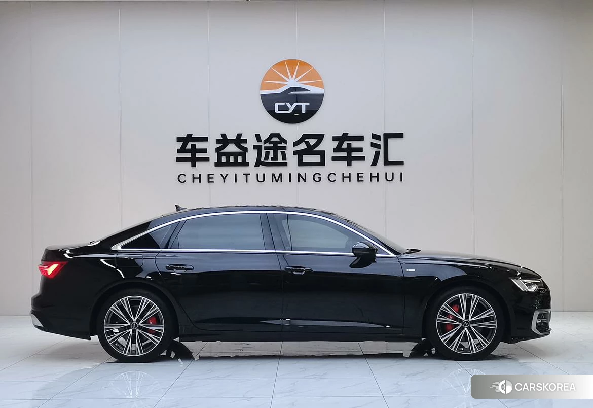 Audi A6L id 4467739 из Китая 12