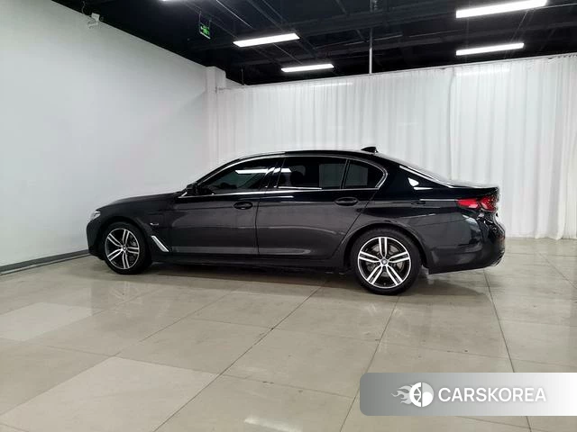 BMW 5 series PHEV id 4273307 из Китая 12