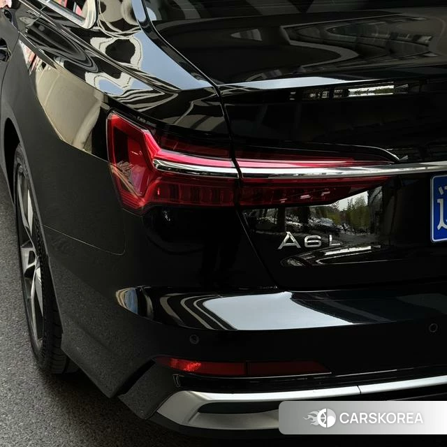 Audi A6L id 4258320 из Китая 9