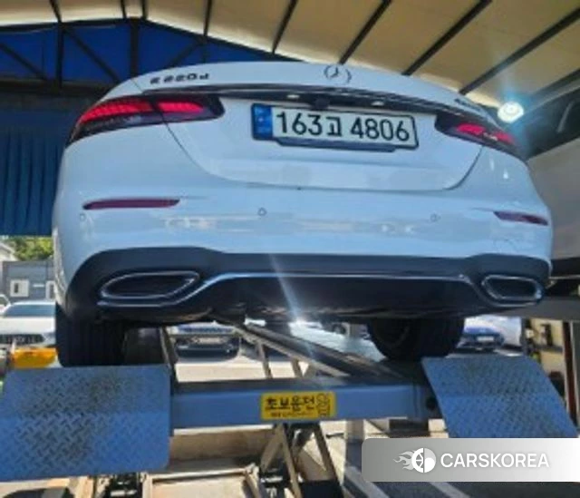 Mercedes-Benz E-Class W213 2020 Белый из Кореи, фото 2