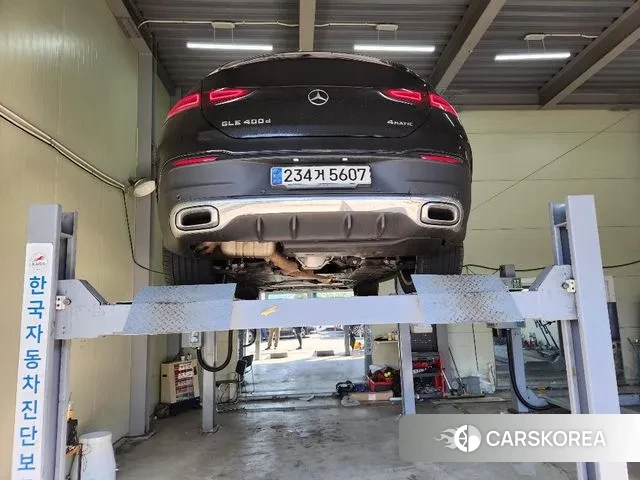 Mercedes-Benz GLE-Class W167 2023 Черный из Кореи, фото 2