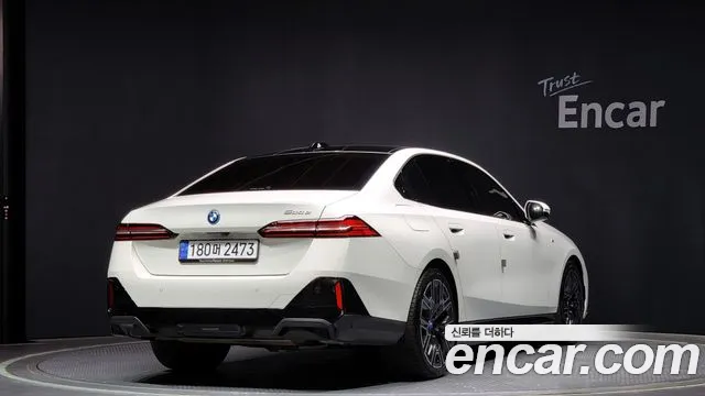 BMW 5 Series (G60) id 2495946 из Кореи 12