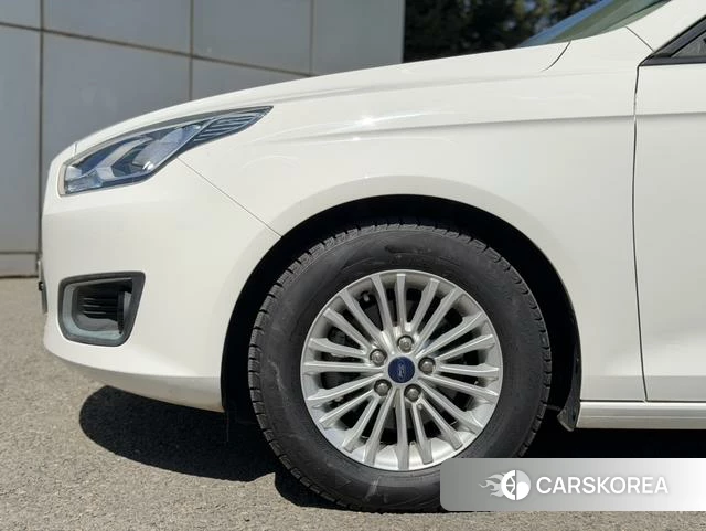 Ford Forrest id 4208932 из Китая 12