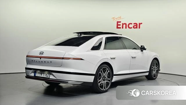 Hyundai Grandeur (GN7) id 4488684 из Кореи 12