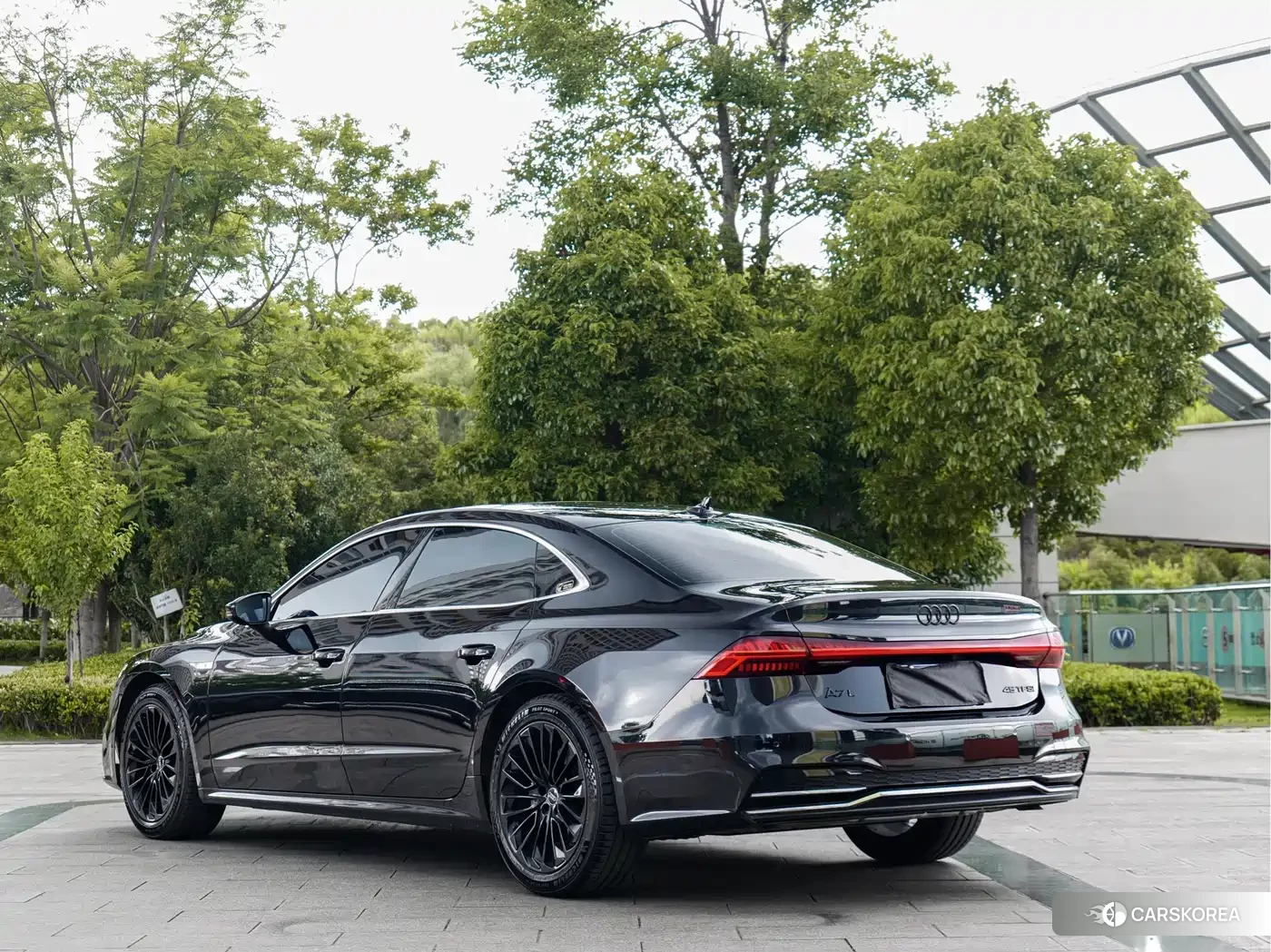Audi A7L id 4577675 из Китая 9