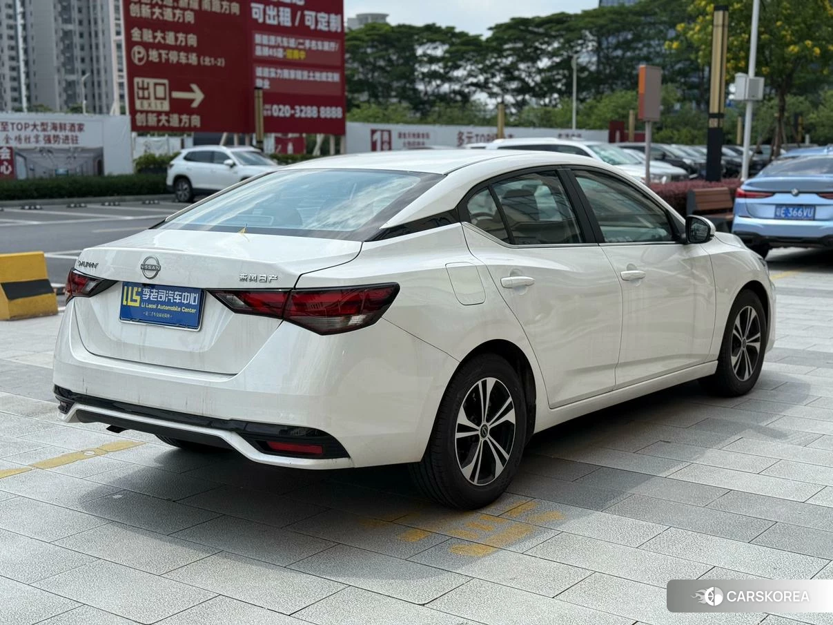 Nissan Xuan Yi 2023 Белый из Китая, фото 3